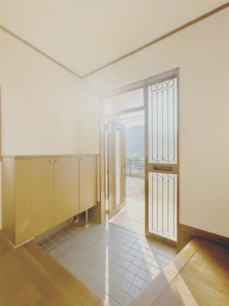 富士宮市安居山の中古一戸建|玄関（内観）