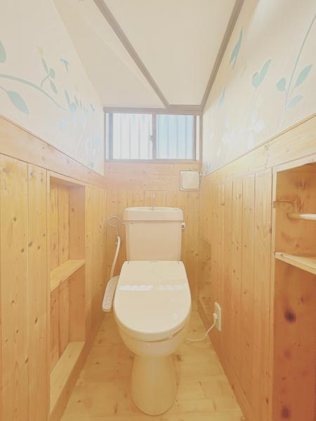富士宮市安居山の中古一戸建|1階トイレ