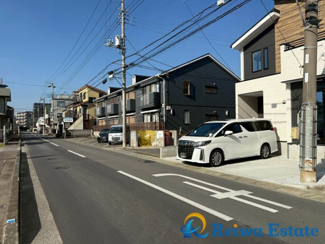新築戸建　高座郡寒川町中瀬の前面道路含む現地写真