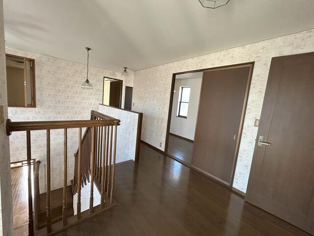 富士市宮下の中古一戸建|２階ホール