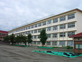 富士市宮下の中古一戸建|富士市立富士南中学校まで1211m