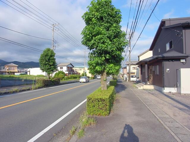 富士市中里の中古一戸建|前面道路