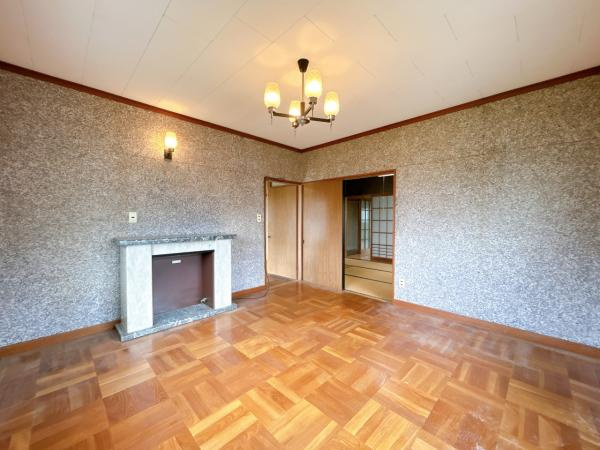 富士市一色の中古一戸建|【現況販売】8帖洋室