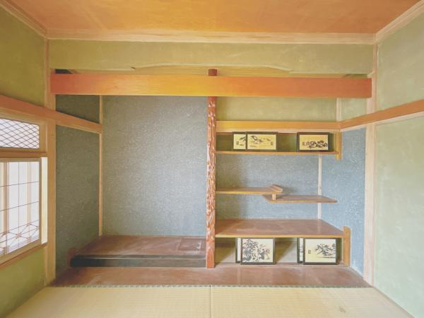 富士市一色の中古一戸建|【現況販売】8帖和室棚