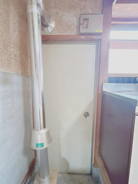 富士市一色の中古一戸建|【現況販売】勝手口