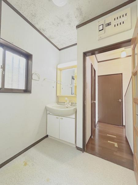 富士宮市羽鮒の中古一戸建|洗面所