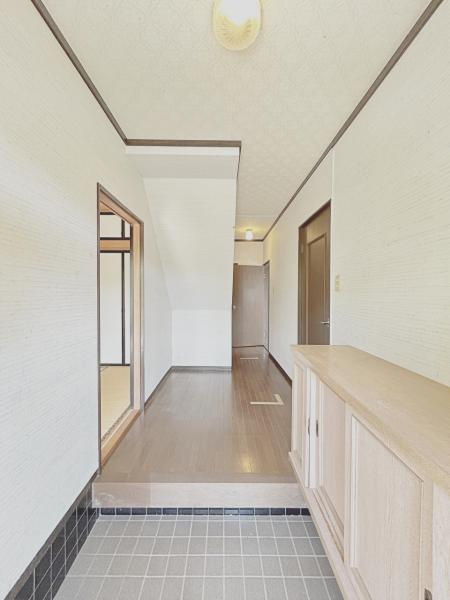 富士宮市羽鮒の中古一戸建|玄関（内観）