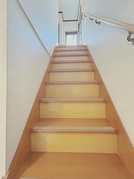 富士宮市羽鮒の中古一戸建|階段