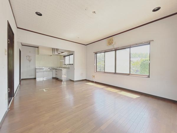 富士宮市羽鮒の中古一戸建|1階14.5帖LDK別角度