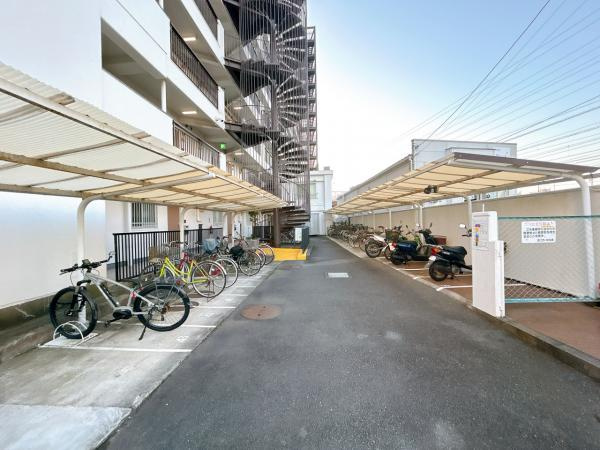 富士市水戸島元町の中古マンション|駐輪場