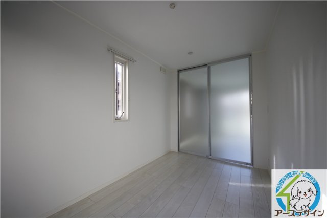 クレアメゾン明石上ノ丸の洋室|明るい洋室です