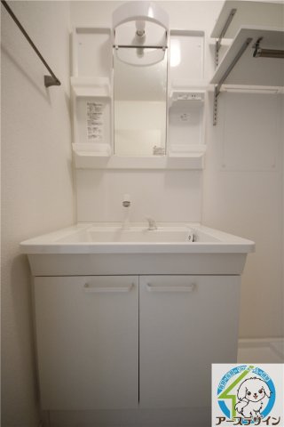 クレアメゾン明石上ノ丸の独立洗面台|独立洗面台です