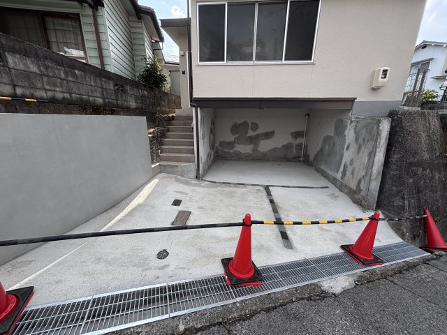 中古戸建　上安2丁目の駐車場