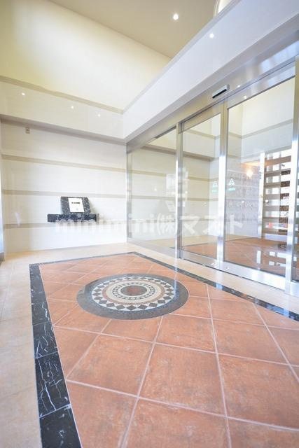 ラグゼ難波西Ⅰのロビー