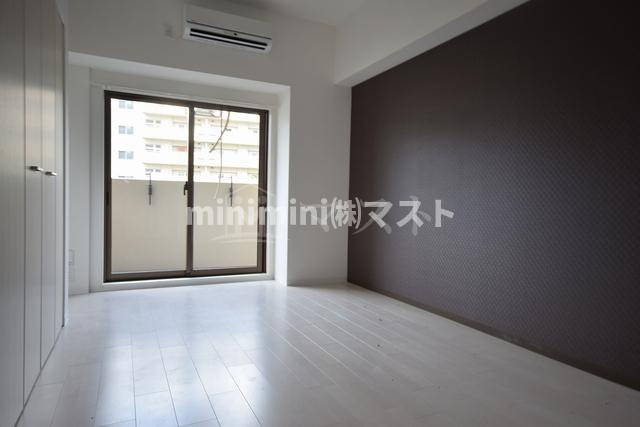 ラグゼ難波西Ⅰの居間・リビング