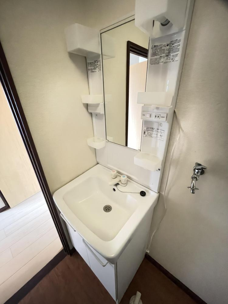 グランドハイツの独立洗面台