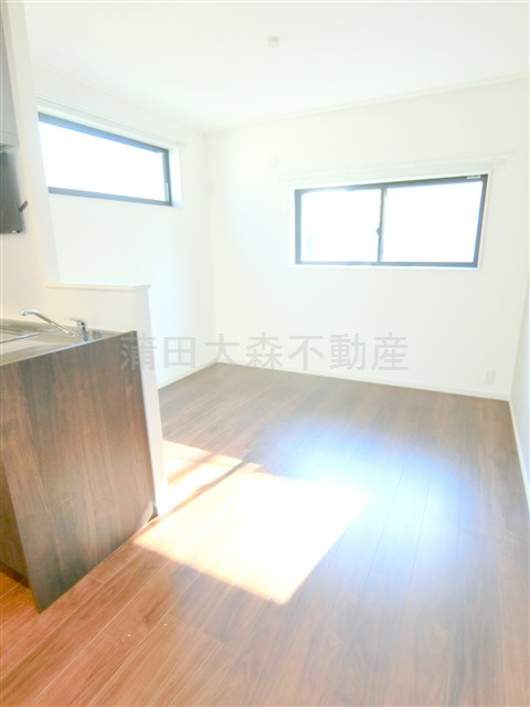 MELDIAメルディア蒲田Ⅲの居間・リビング