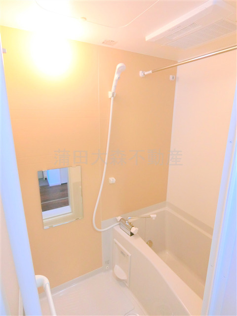 MELDIAメルディア蒲田Ⅲの浴室|追焚+浴室乾燥機付きのバスルーム　お風呂