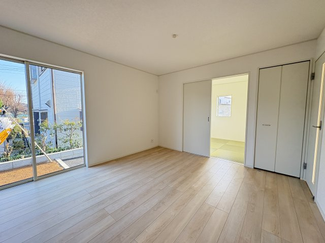 【居間・リビング】 | 熊谷市石原第7  クレイドルガーデン　新築戸建　全2棟　2号棟