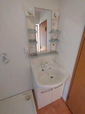 【洗面所】 | コーポわかくさ | 独立洗面台