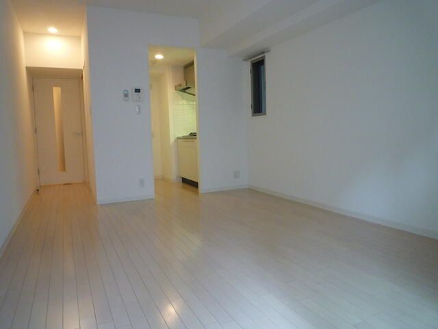 麹町二番町マンションの居間・リビング