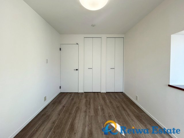 中古戸建　茅ヶ崎市柳島海岸の洋室