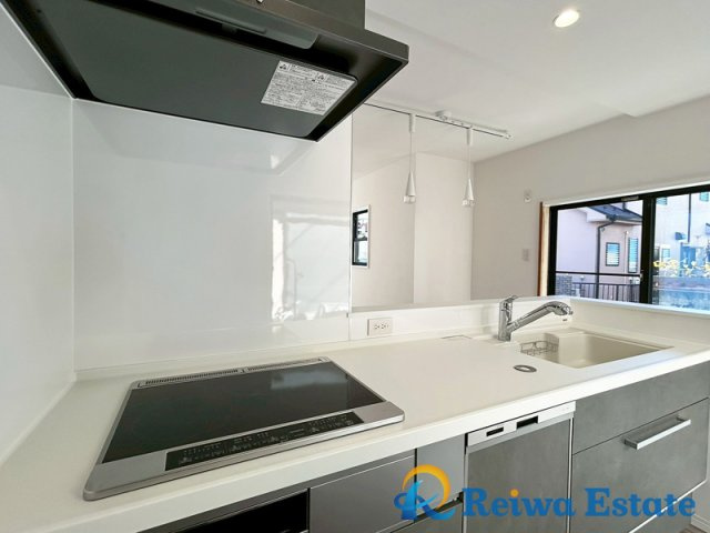 中古戸建　茅ヶ崎市柳島海岸のキッチン