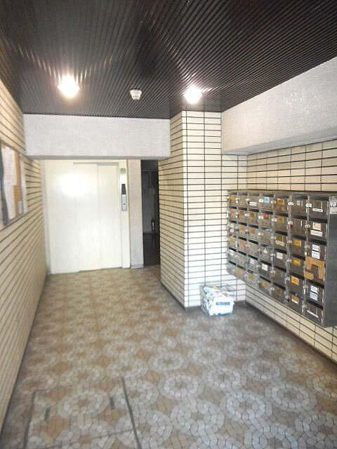 錦糸町グリーンプラザのロビー