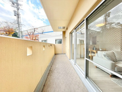【バルコニー】 | パレ千里壱号棟 | こちらのサイトに掲載されている全ての物件が、当社にてご紹介可能です！気になる物件がありましたら、弊社スタッフまでお気軽にお問合せ下さいま