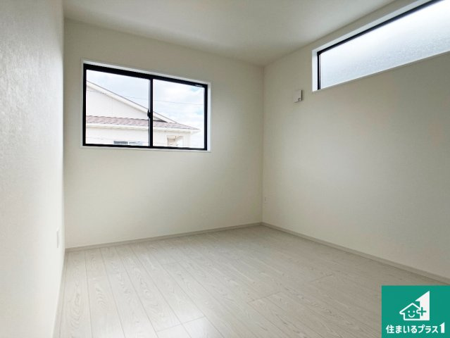 姫路市八代　第1期　新築一戸建ての洋室|シンプルな洋室は、自分好みのインテリアが楽しめます♪ご家族とインテリアや家具を選びに行くのは新築購入時の醍醐味の一つです。ぜひお楽しみください♪