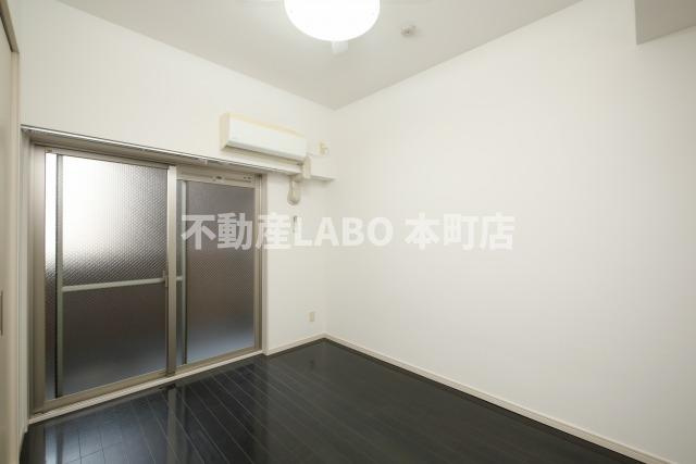 ジューム南船場の洋室