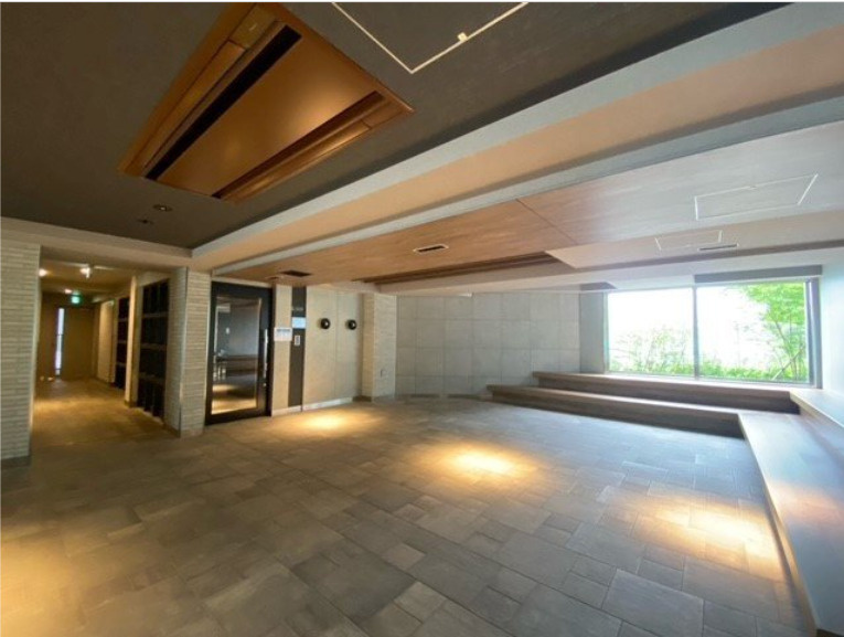 ザ・パークハビオ神泉　楽器相談　ペット相談　ネット０のロビー