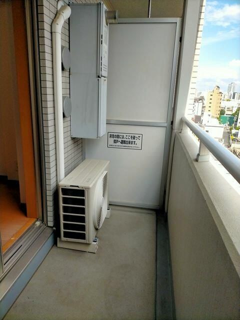 日神デュオステージ浅草今戸のバルコニー
