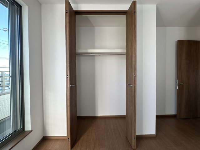 神戸市垂水区千鳥が丘1丁目新築戸建の収納