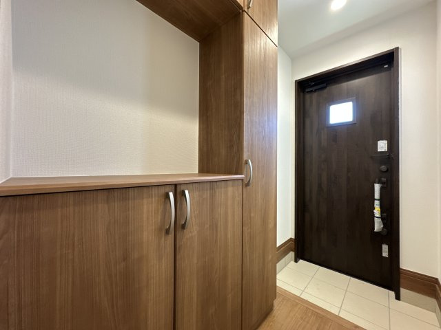 神戸市垂水区千鳥が丘1丁目新築戸建の玄関