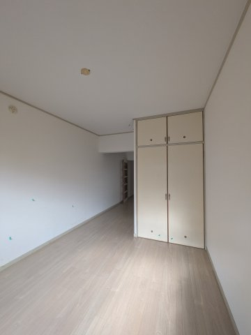 メゾンド丸善の寝室