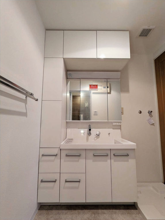 エナ御影の洗面所|洗面化粧台