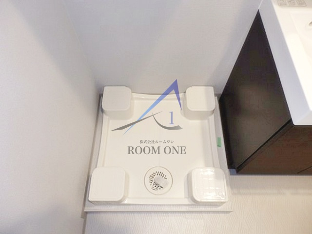 ZOOM渋谷富ヶ谷の設備|洗濯機置き場です。