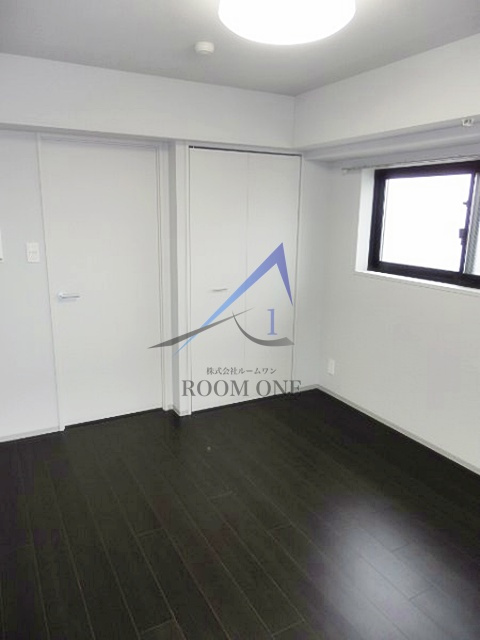 ZOOM渋谷富ヶ谷の居間・リビング|洋室のお部屋です。