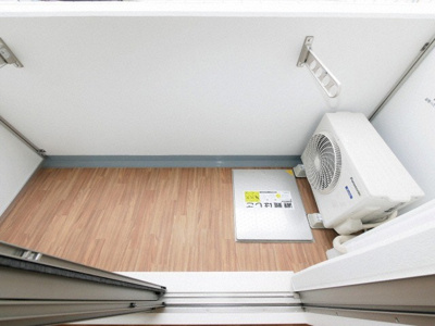 【バルコニー】 | ララプレイスOSAKADOME CITYフトゥーロ | 暖かな日差しのふりそそぐバルコニー