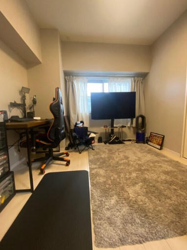 【洋室】 | ニックハイム南池袋 | 暖かいひだまりを全身で感じ取れる室内。光あふれる空間で子育てをする喜び。