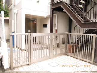 【エントランス】 | 清廉とされたエントランスになっています。