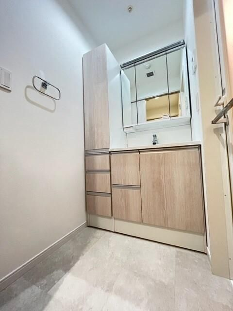 市ヶ谷スクエアレジデンスの洗面所