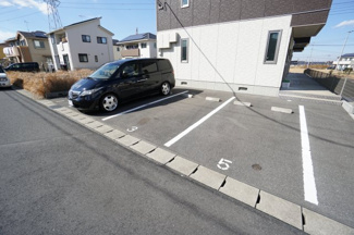 【駐車場】