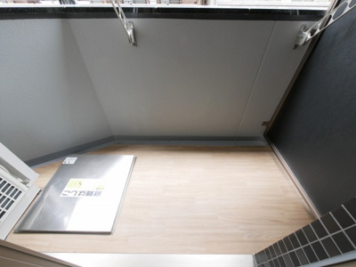 【バルコニー】 | ララプレイス阿波座駅前フェリオ | お洗濯にも便利なバルコニー付き