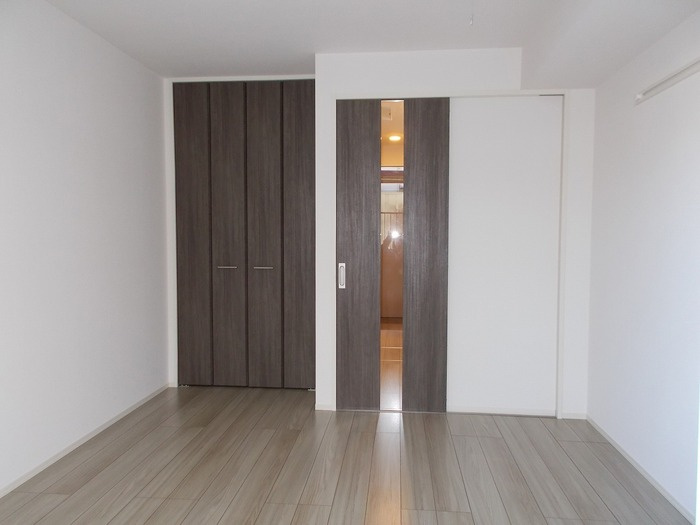 クレインリング丸山台の居間・リビング|洋室(角度違い)