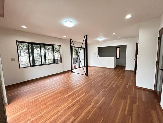 横浜市南区永田台 中古戸建て【仲介手数料無料】