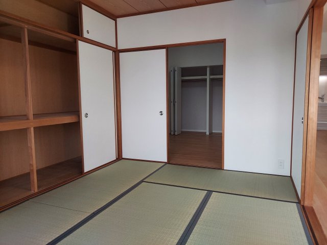 ドミネ花屋敷の和室|和室約6帖