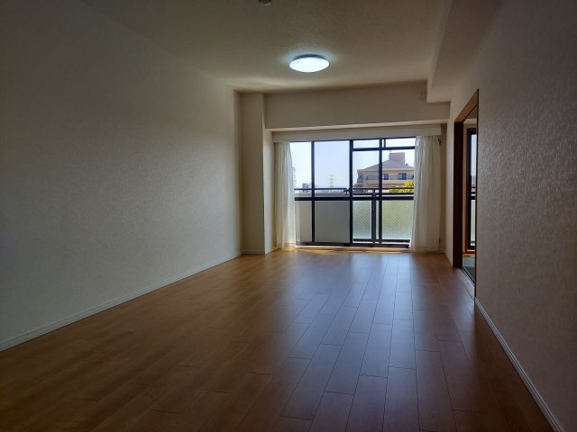 ドミネ花屋敷の居間・リビング