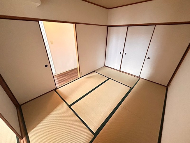 【和室】 | ステージハウス万石 | 和室ならではの温かな和の空間で寛ぎの時間を過ごせます